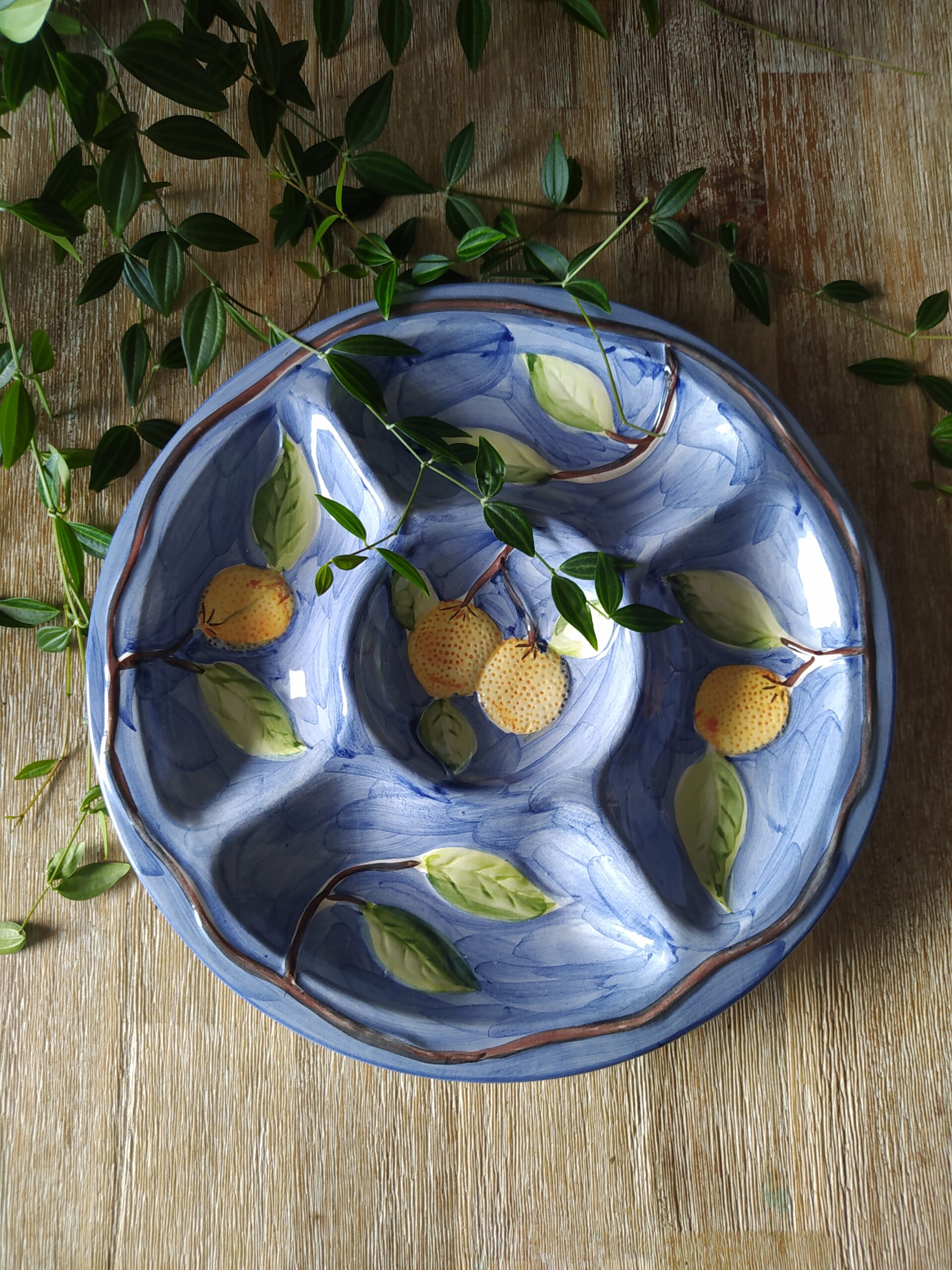 Plat compartiments motif citrons pastels