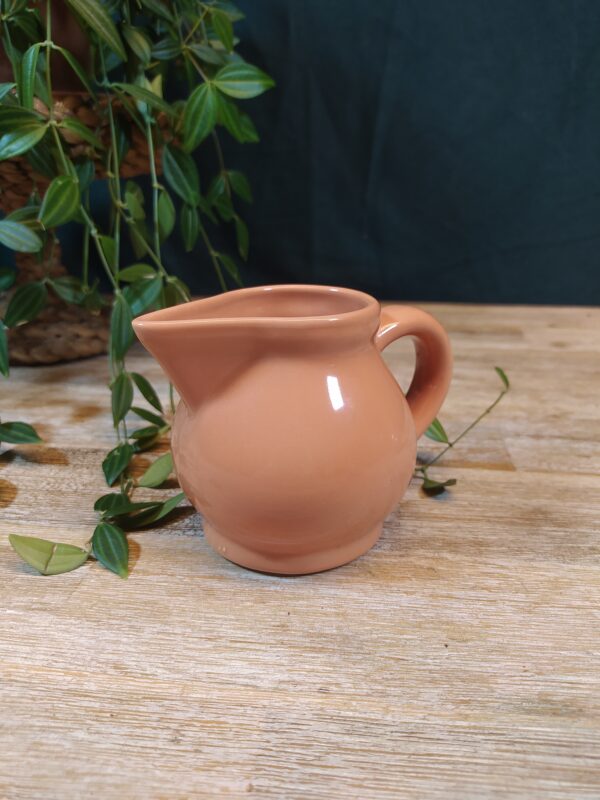 Pot à lait couleur saumon vintage en céramique