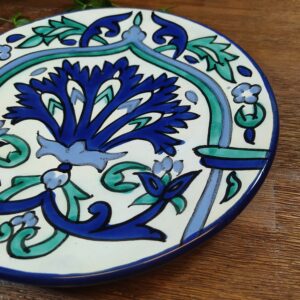 Assiette aux Motifs Orientaux et Camaïeu de Bleu