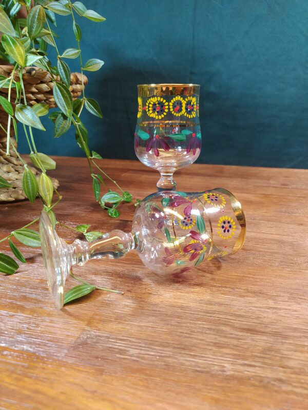 Verres à Vin Vintages Peints à la Main – Image 3