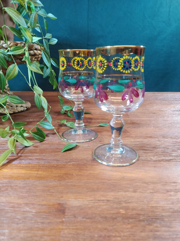 Verres à Vin Vintages Peints à la Main – Image 4