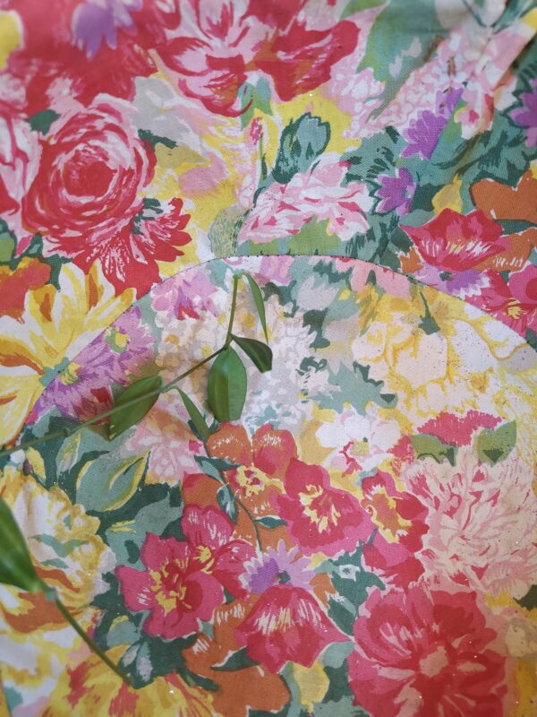 Panière Ronde en Osier Tressé et Tissu Fleuri – Image 8