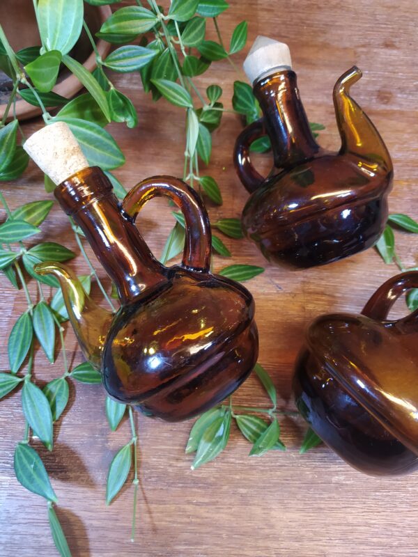 Mini Carafes/Flacons en Verre Ambré Vintages Huilier Vinaigrier ou Autre – Image 8