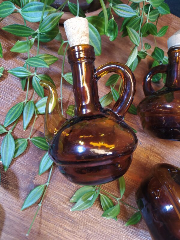 Mini Carafes/Flacons en Verre Ambré Vintages Huilier Vinaigrier ou Autre – Image 10