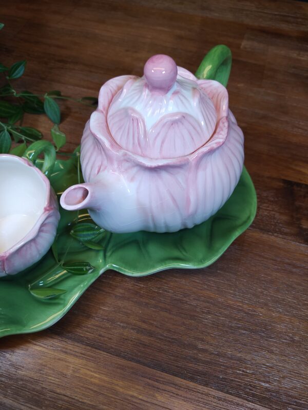 Service à Thé en Céramique Vêtue de Vert et Rose – Image 3