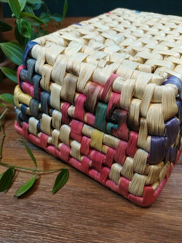 Petit Panier en Jacinthe d'eau Pastel – Image 10