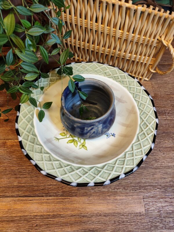 Petit Vase Bleu en Grés Emaillé Peint à la Main – Image 8