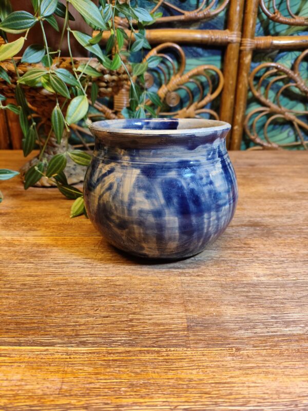 Petit Vase Bleu en Grés Emaillé Peint à la Main – Image 5