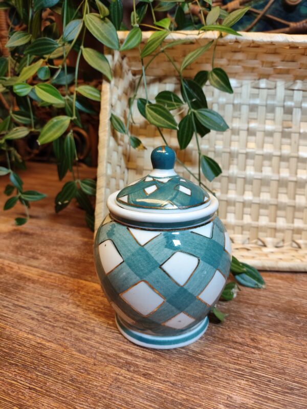 Petit Pot à Gingembre en Céramique à Carreaux – Image 12