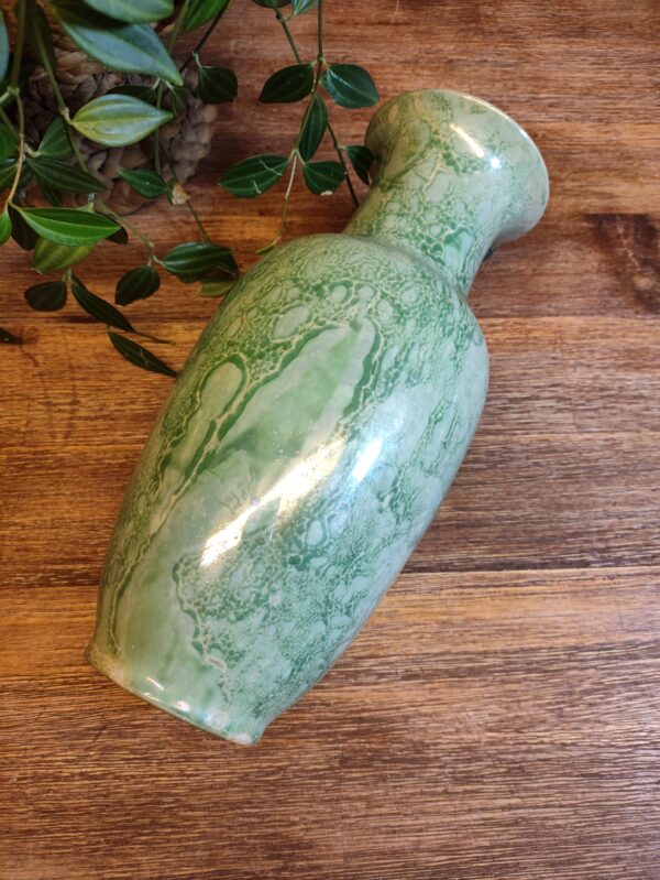 Vase en Céramique Effet Nacré Vert Pastel – Image 4