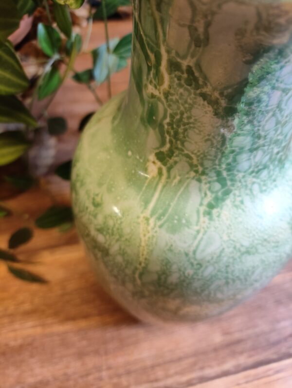 Vase en Céramique Effet Nacré Vert Pastel – Image 5