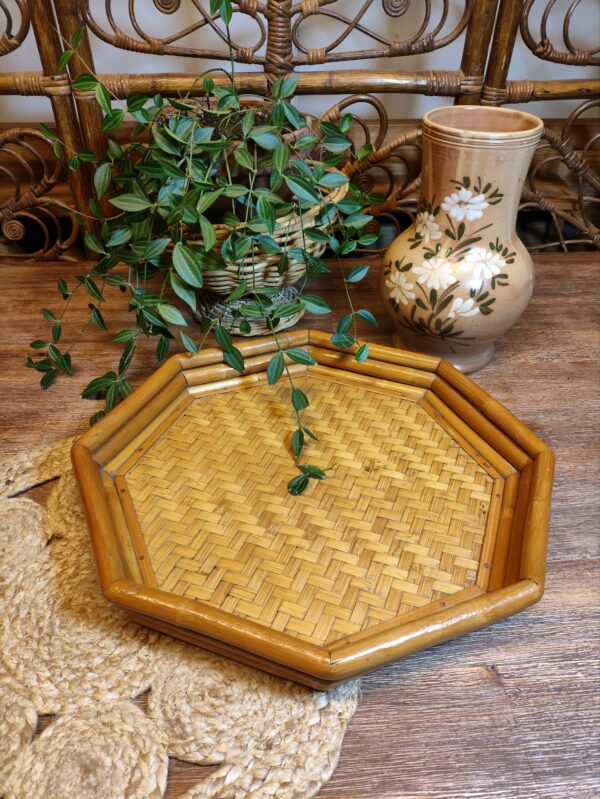 Plateau Octogonal Vintage en Rotin – Image 3