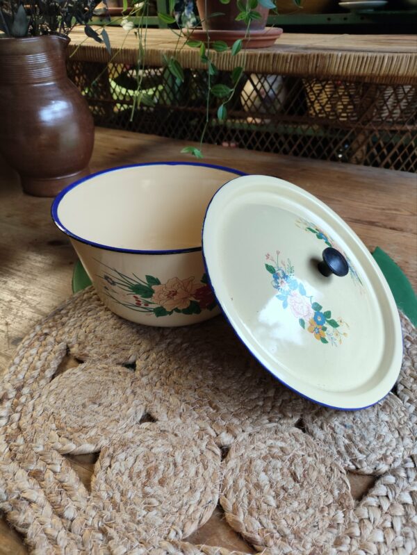 Cocotte en Émail Jaune à Fleurs – Image 2