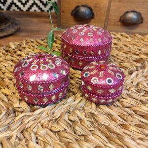 Trio de Boîtes Roses en Métal