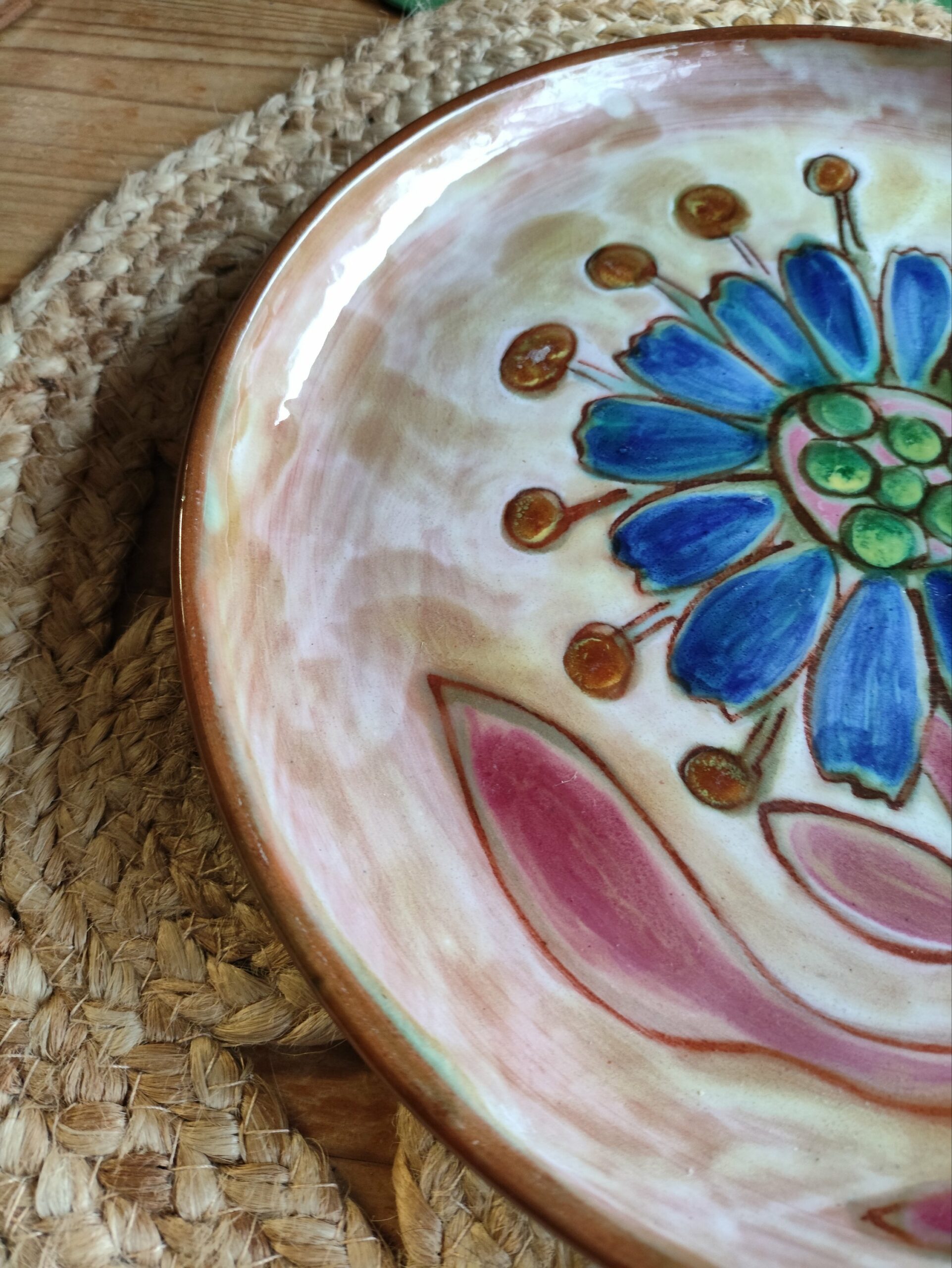 Assiette Artisanale Fleurie – Image 4