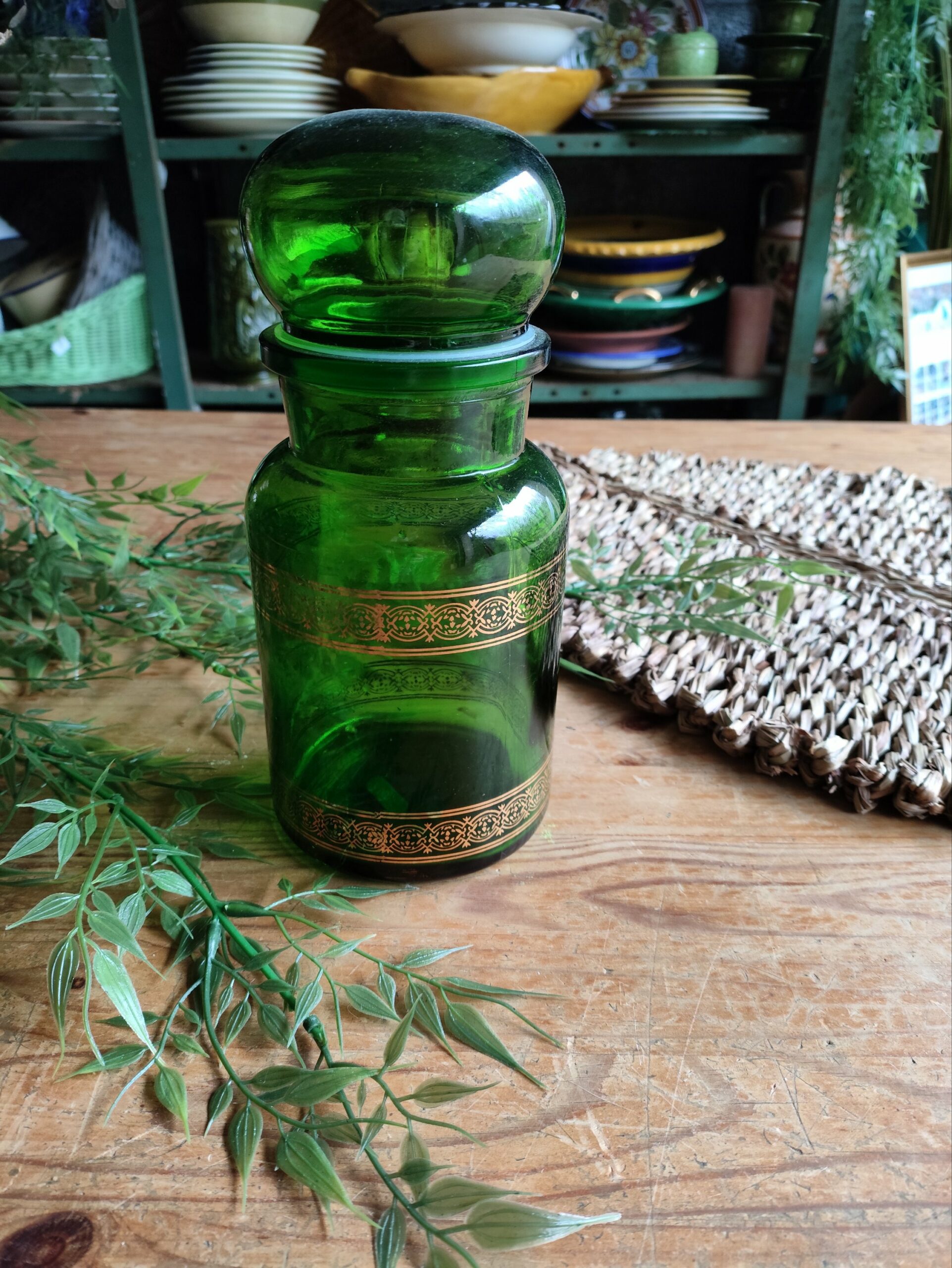 Pot Apothicaire en Verre Vert – Image 2