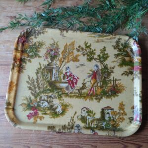 Plateau Romantique en Fibre de Verre