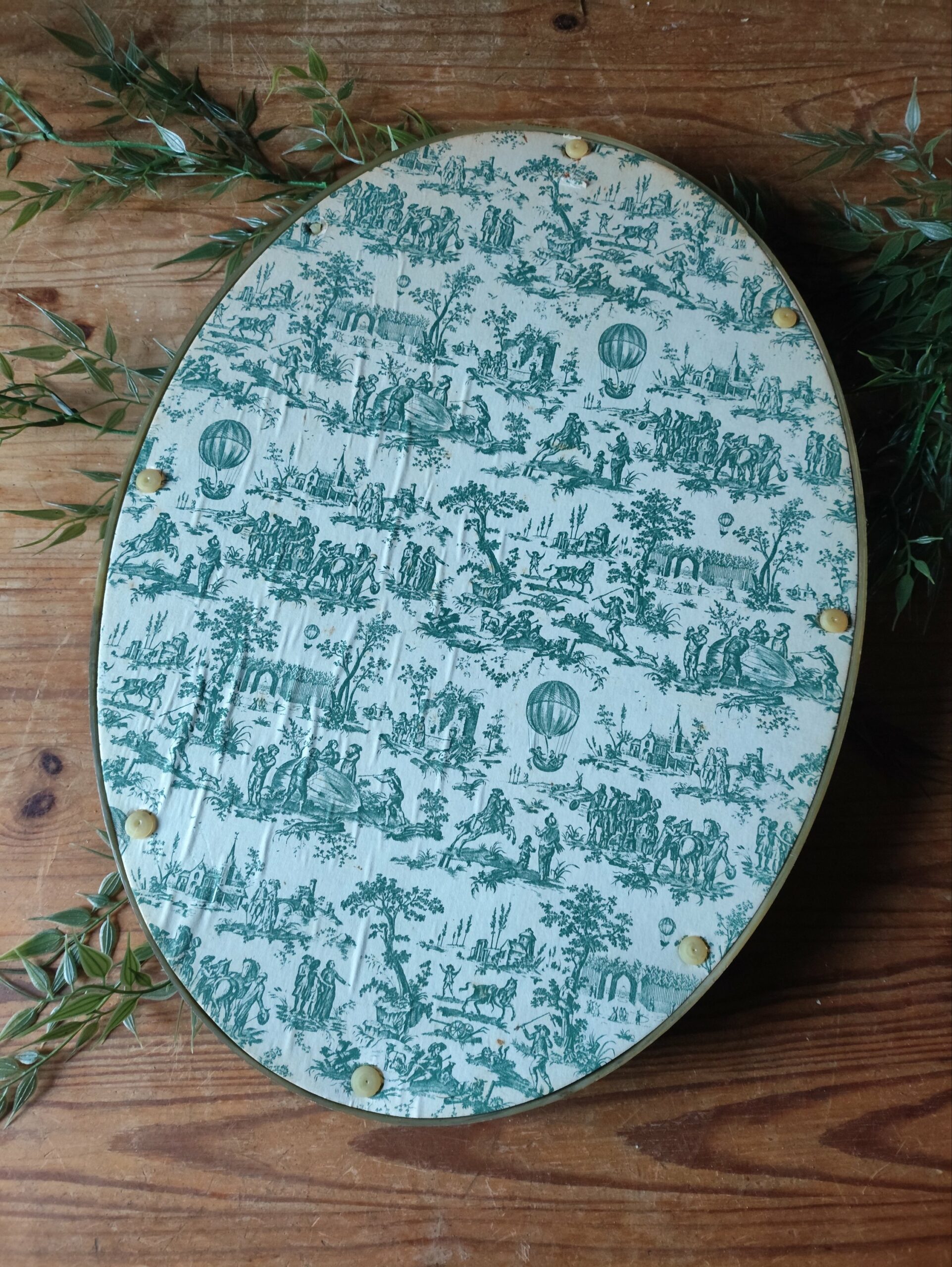 Cadre Bombé Fleurs Séchées Bordeaux – Image 5