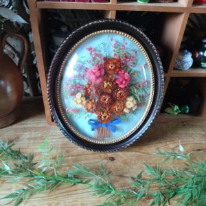 Cadre Bombé Fleurs Séchées Bleu